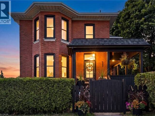 1 MAIN Street N Brant Ontario, N0E 1N0 - 3 Bedrooms Home For Sale