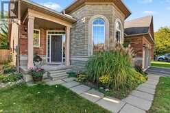 172 VALMONT Court | Ancaster Ontario | Slide Image Six