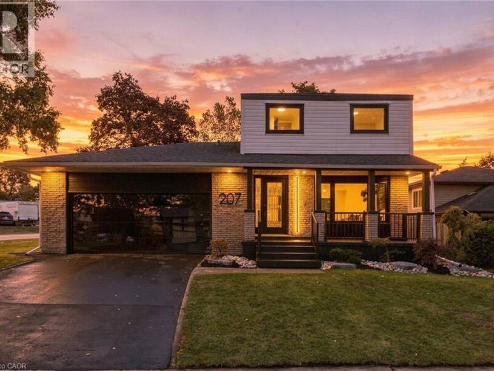 207 LINDEN Drive, Cambridge, Ontario N3H 4Y1