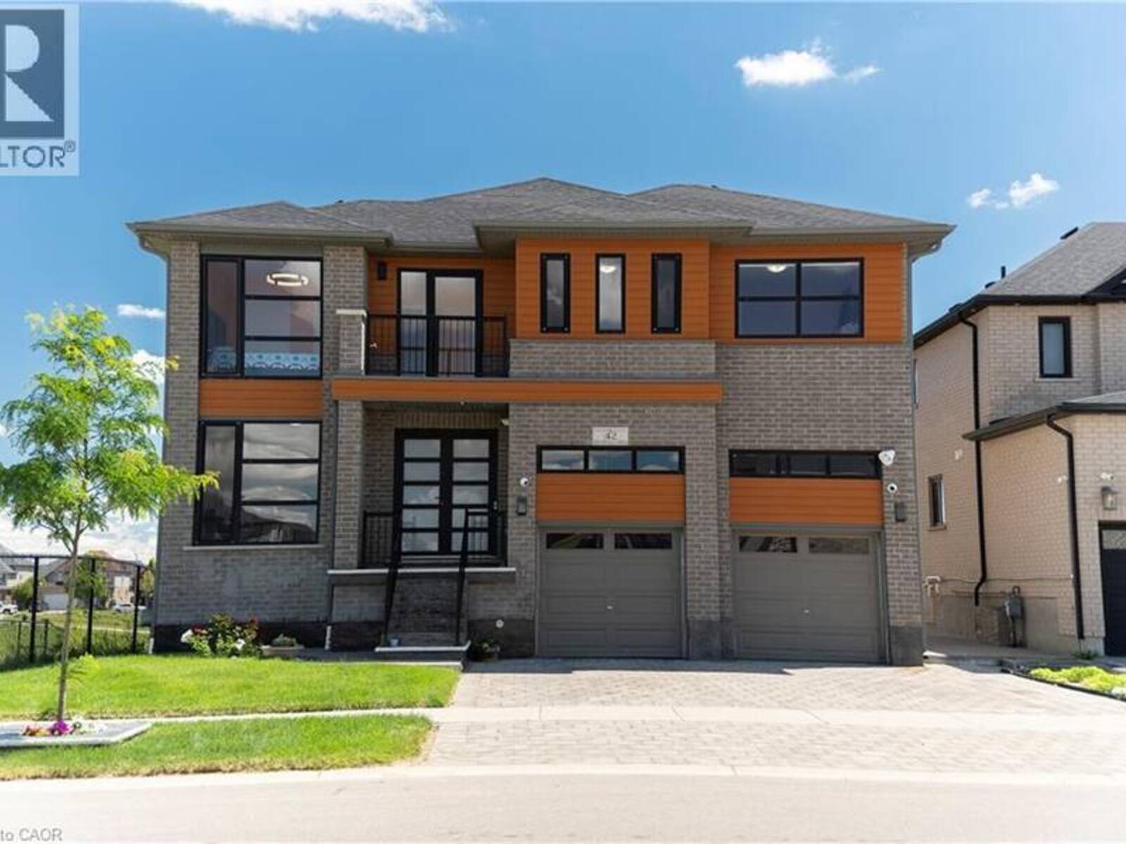42 GRANDVILLE Circle, Paris, Ontario N3L 0J3