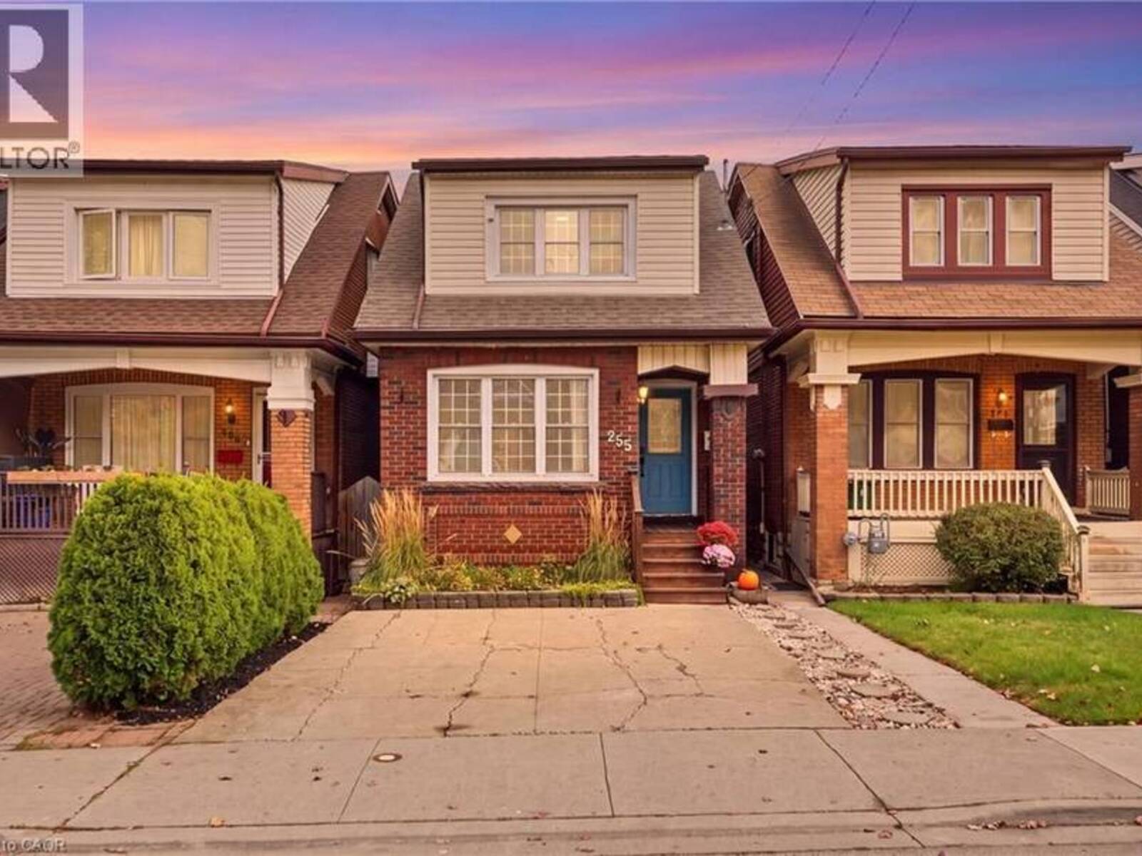 255 OTTAWA Street S, Hamilton, Ontario L8K 2E9
