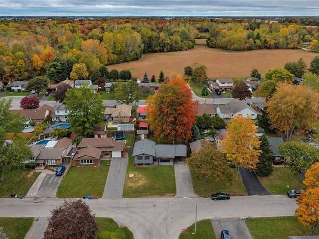 301 BROOKFIELD Boulevard Dunnville Ontario, N1A 1A7 - 3 Bedrooms Home For Sale