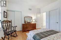 260 SILVERBIRCH Boulevard | Hamilton Ontario | Slide Image Thirteen