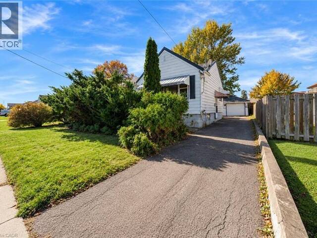 808 SOUTHWORTH Street S Welland Ontario, L3B 2A4 - 2 Bedrooms Home For Sale