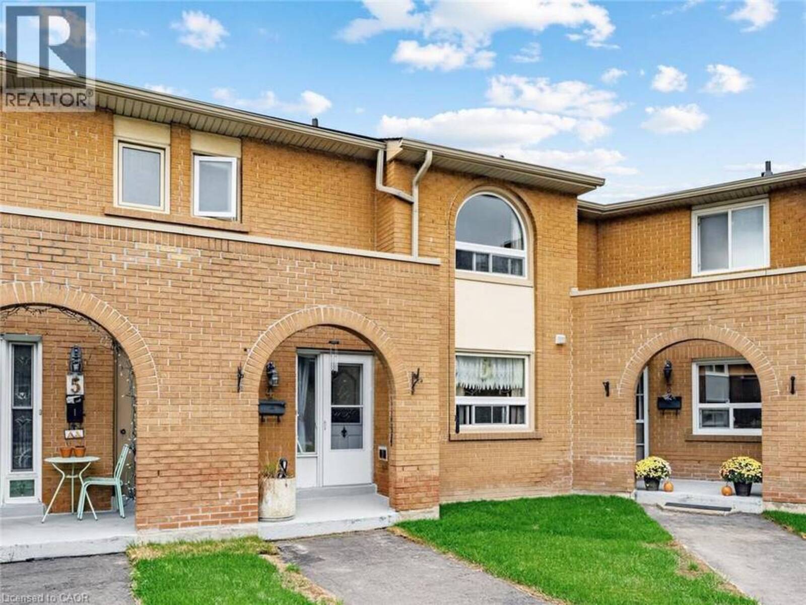 1180 MISSISSAUGA VALLEY Boulevard Unit# 4, Mississauga, Ontario L5A 3M9