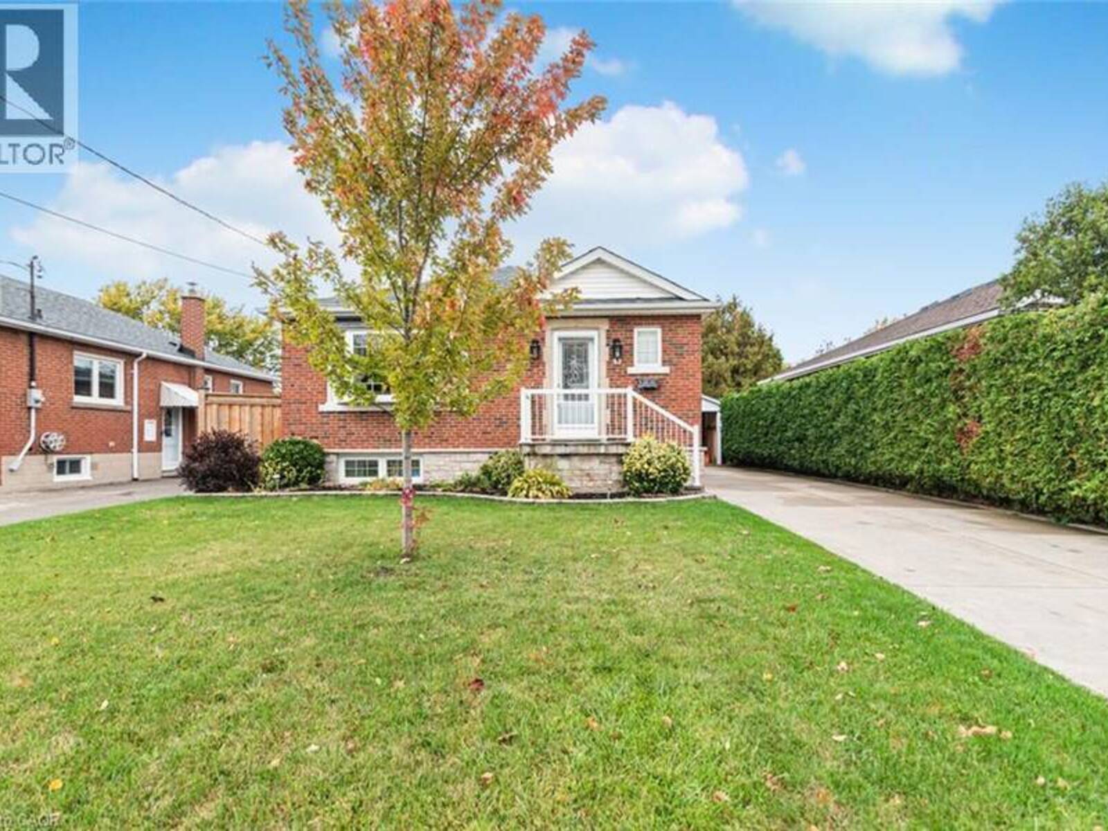 43 ALDERNEY Avenue, Hamilton, Ontario L9A 2A6