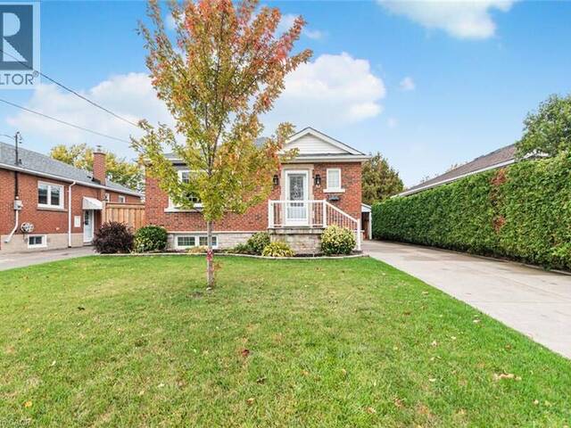 43 ALDERNEY Avenue Hamilton Ontario, L9A 2A6 - 3 Bedrooms Home For Sale