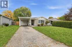 197 PINEDALE Drive | Kitchener Ontario | Slide Image Three