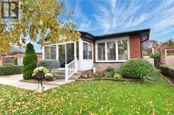 137 FIELDING Crescent | Hamilton Ontario | Slide Image Five