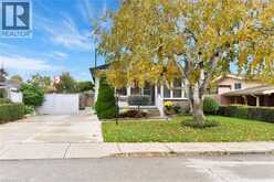 137 FIELDING Crescent | Hamilton Ontario | Slide Image Three