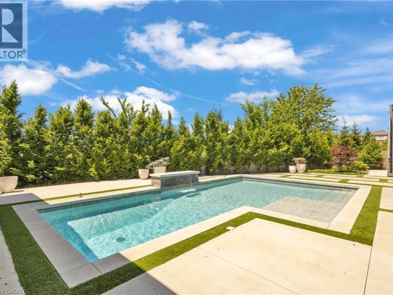 920 THOMAS PEDDER Court, Kitchener, Ontario N2P 0C2