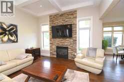1 ELLINGTON Place | Brantford Ontario | Slide Image Three