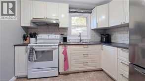 25 TIMBERLANE Crescent | Kitchener Ontario | Slide Image Ten
