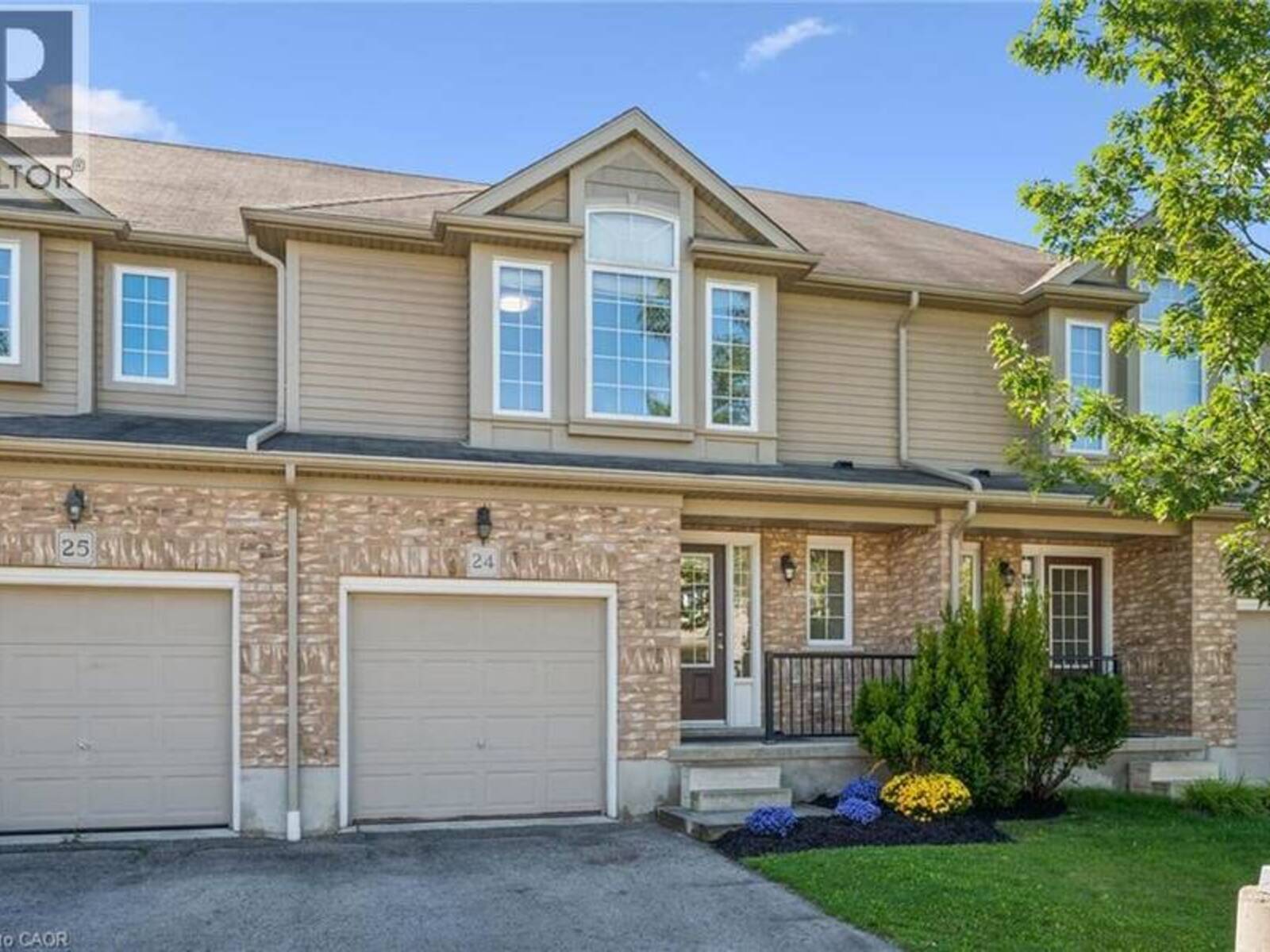 555 CHABLIS Drive Unit# 24, Waterloo, Ontario N2T 2Y1