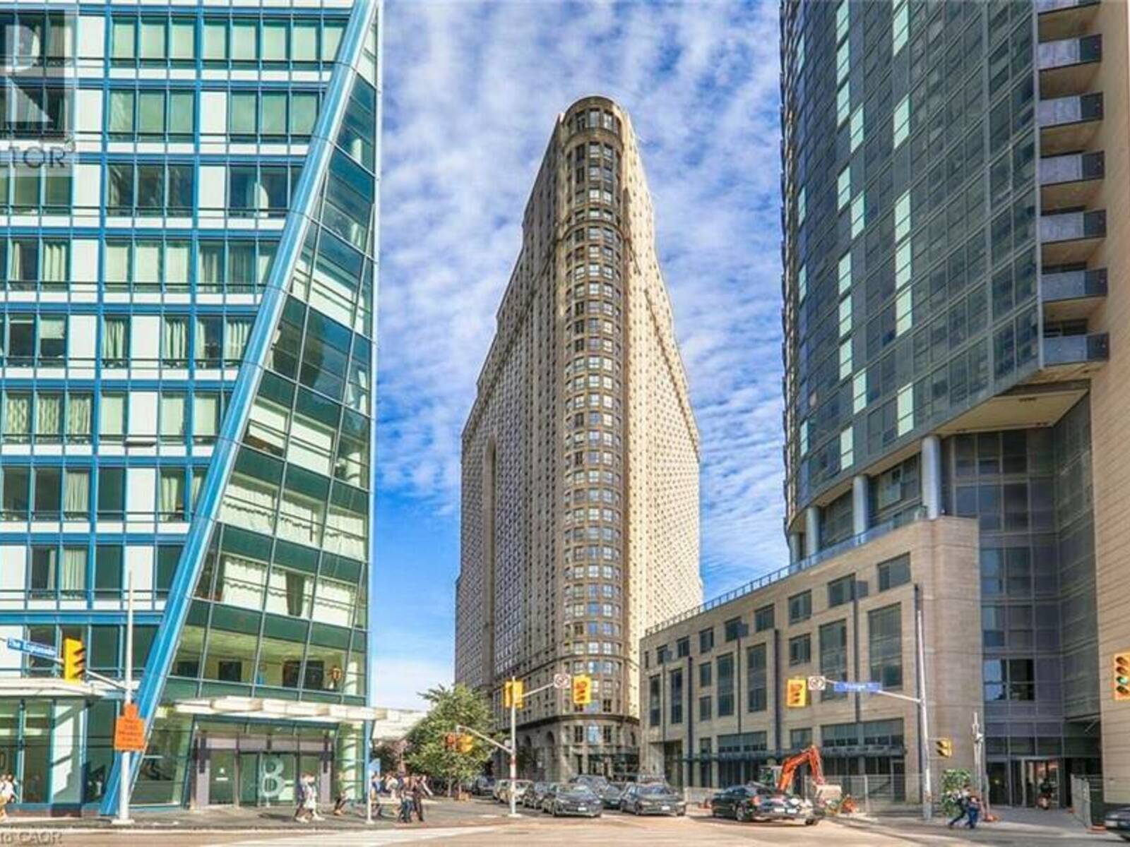 25 THE ESPLANADE Unit# 1611, Toronto, Ontario M5E 1W5
