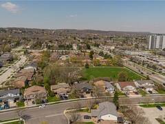 1402 ALMONTE Drive Burlington Ontario, L7P 0V8