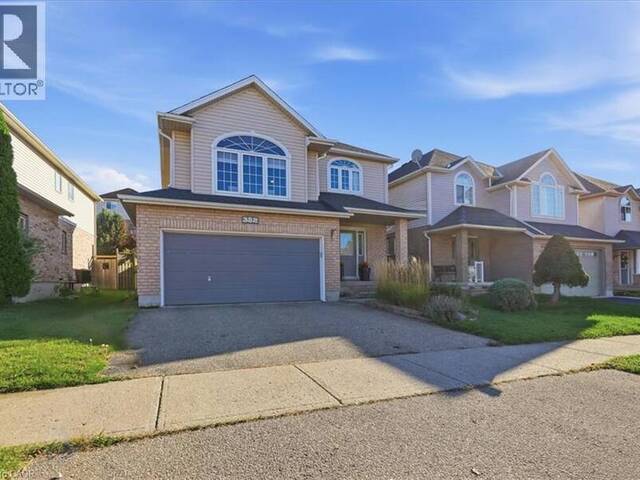 382 MOUNTAIN LAUREL Crescent Kitchener Ontario, N2E 4B4 - Property For Sale