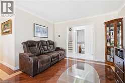 2432 CYPRUS Avenue | Burlington Ontario | Slide Image Eight