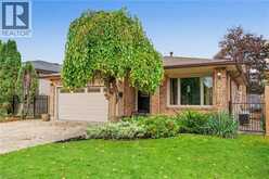 8 VALANNA Court | Hamilton Ontario | Slide Image Two