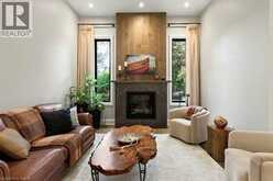 98 MOORE Crescent | Ancaster Ontario | Slide Image Eleven