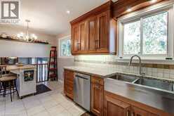 1485 NEWLANDS Crescent | Burlington Ontario | Slide Image Thirteen