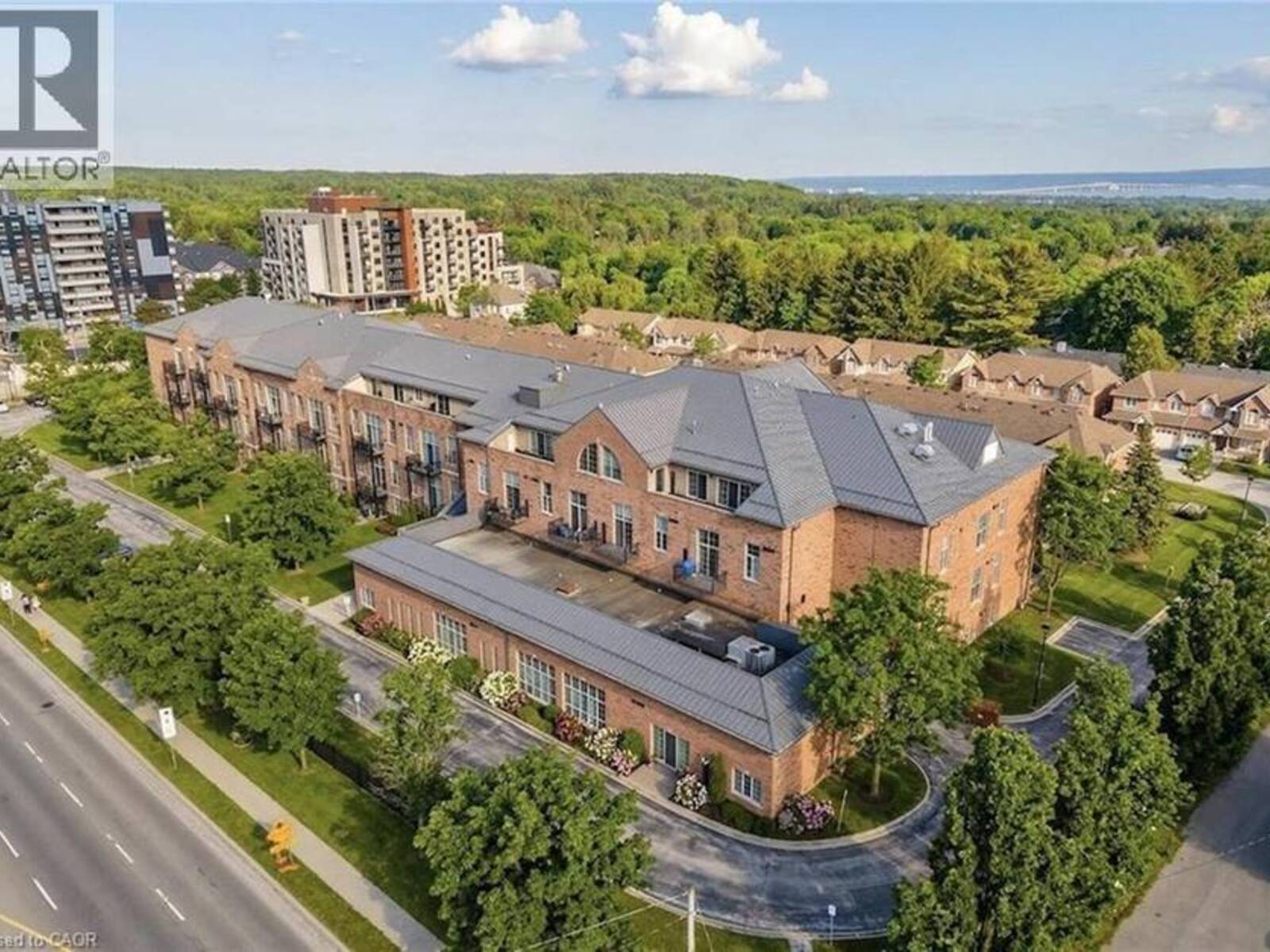 262 DUNDAS Street E Unit# 322, Waterdown, Ontario L8B 1A9