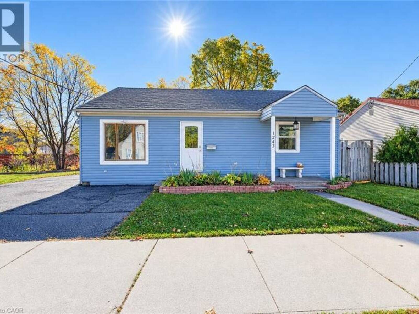 1243 WHITLEY Street, Cambridge, Ontario N3H 1G3