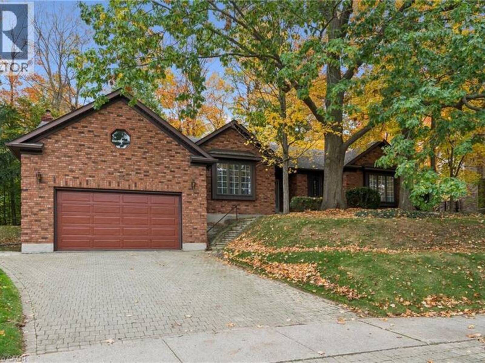 35 HUNTINGDALE Drive, Kitchener, Ontario N2A 3K5