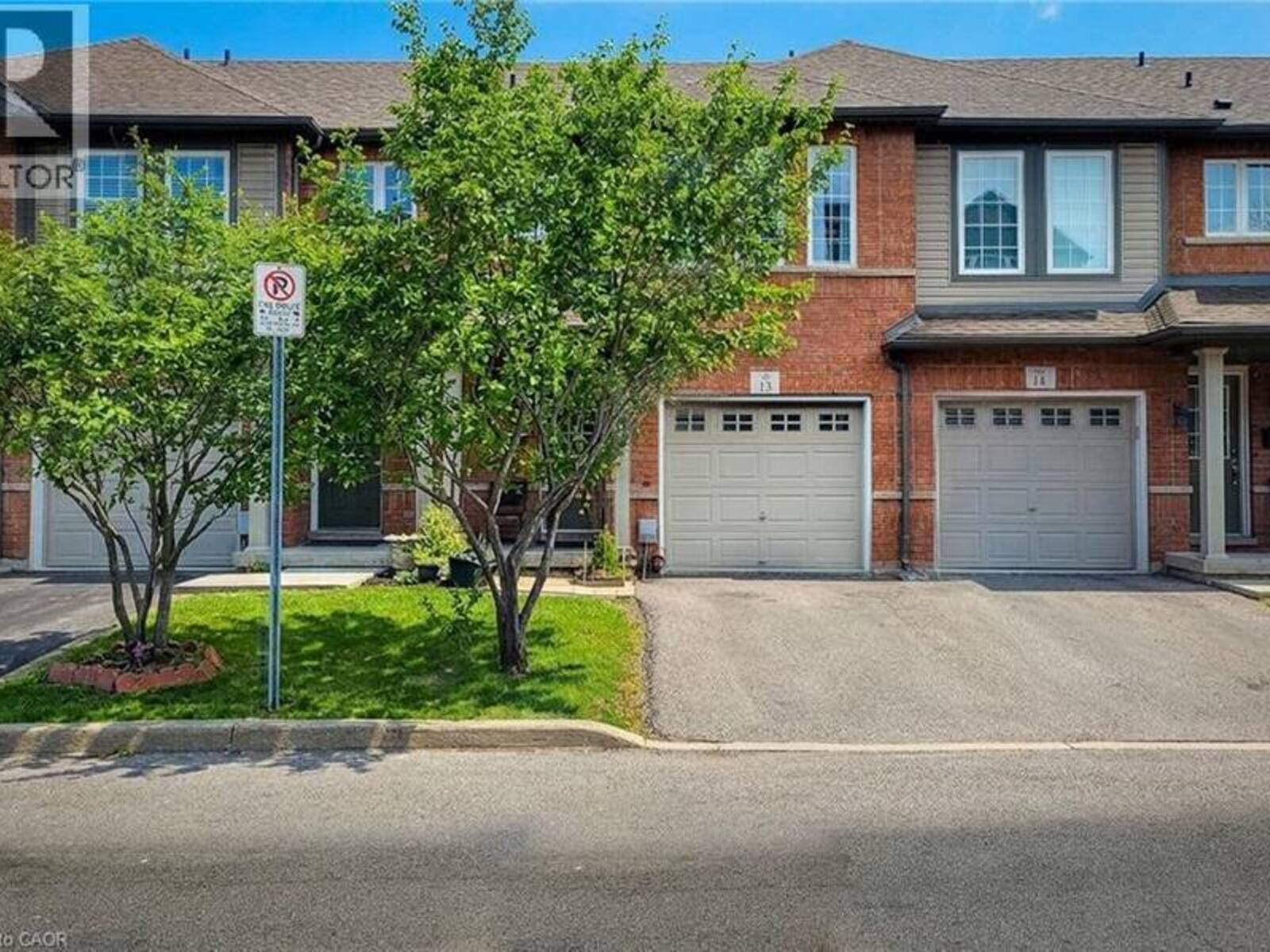 151 GREEN Road Unit# 13, Hamilton, Ontario L8G 3X2