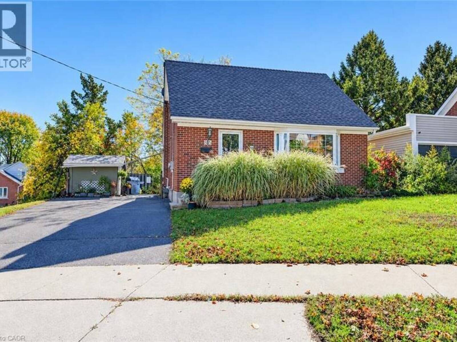 35 PLEASANT Avenue, Kitchener, Ontario N2M 4A3