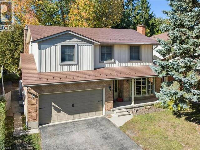 51 CAYLEY Court Kitchener Ontario, N2G 4N8 - Property For Sale