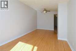 5 RONALDSHAY Avenue | Hamilton Ontario | Slide Image Ten