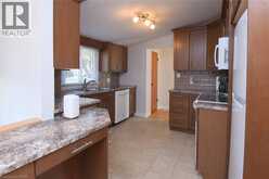 5 RONALDSHAY Avenue | Hamilton Ontario | Slide Image Fifteen