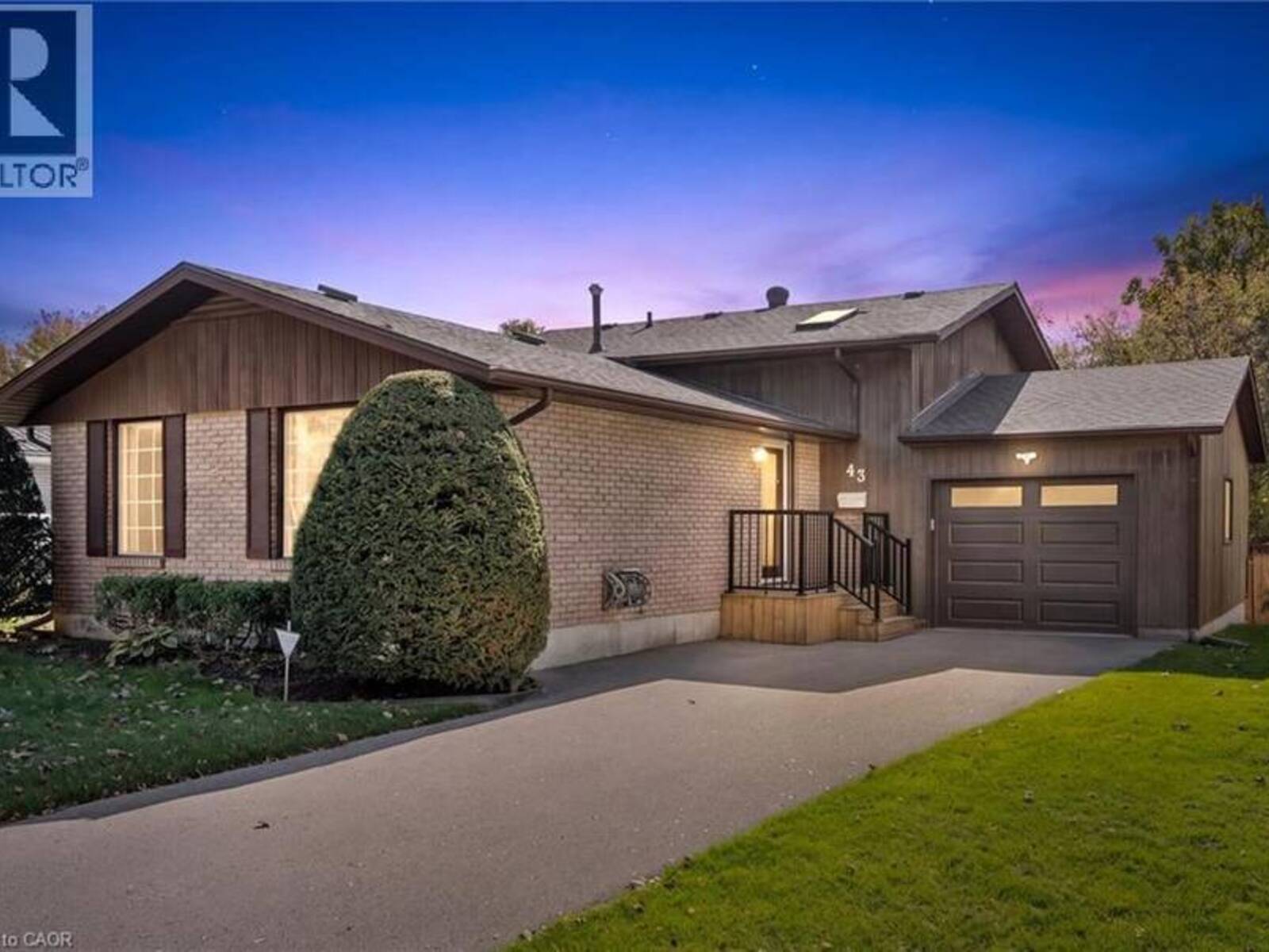 43 LEWIS Crescent, Kitchener, Ontario N2A 2T7