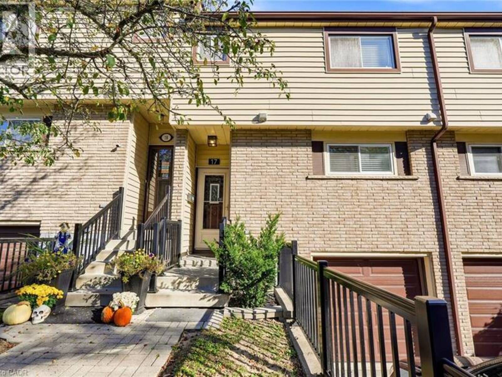 1550 GARTH Street Unit# 17, Hamilton, Ontario L9B 1T3