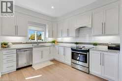 27 IRONGATE Drive | Paris Ontario | Slide Image Fifteen
