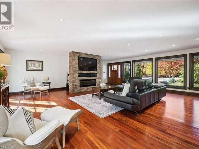 11 MAPLE HILL Drive Kitchener Ontario, N2M 2R7 - Property For Sale