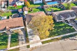 225 MACCRAE Drive | Caledonia Ontario | Slide Image Forty-seven