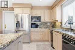 22 BURT Court | Hamilton Ontario | Slide Image Sixteen