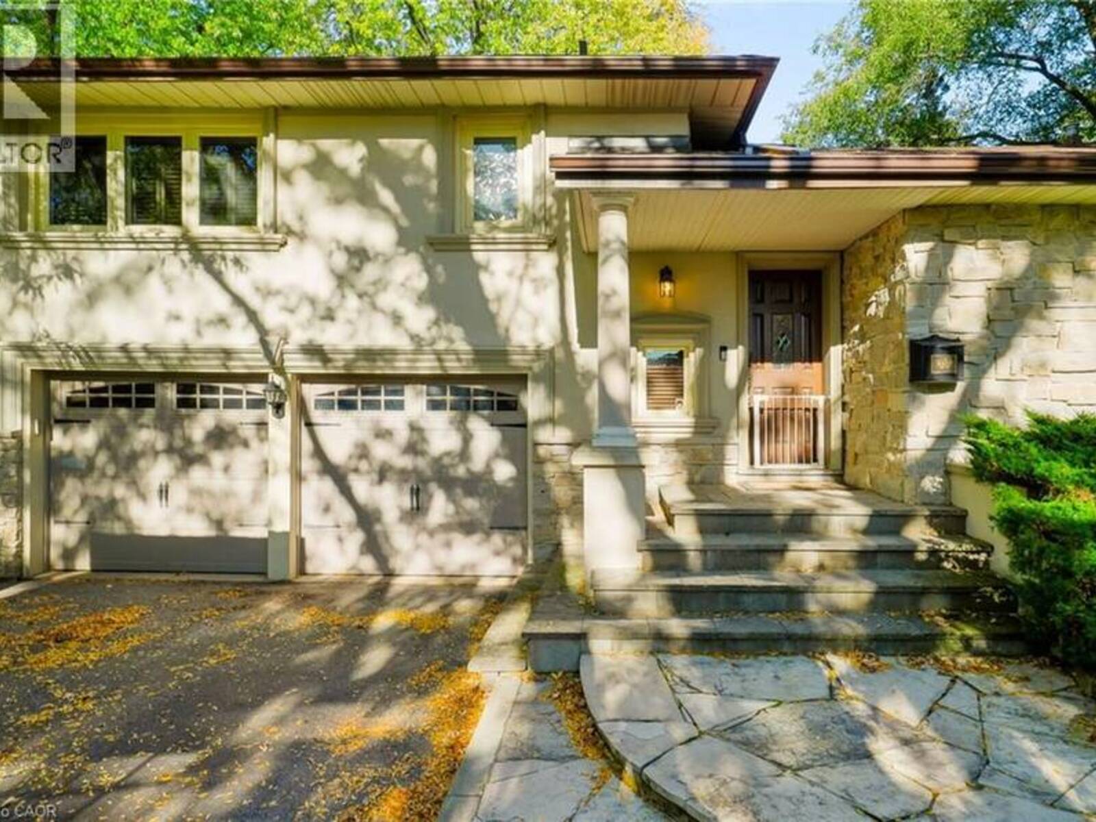 115 EUSTON Road, Burlington, Ontario L7L 4V5