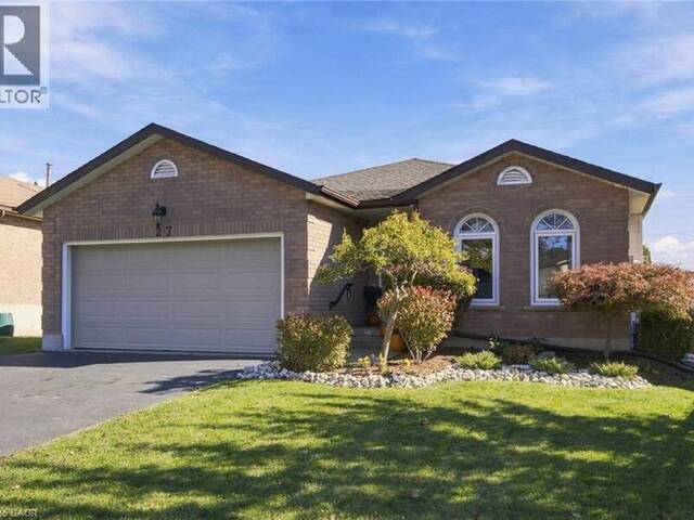 27 COSTAIN Court Kitchener Ontario, N2N 3A5 - 5 Bedrooms Home For Sale