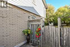995 UPPER WELLINGTON Street | Hamilton Ontario | Slide Image Forty