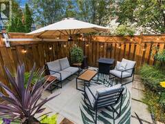 1848 MCCOY Avenue Burlington Ontario, L7L 7M2