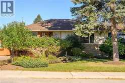 6 SANDRINGHAM Avenue | Hamilton Ontario | Slide Image Four