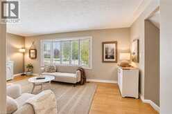 127 MIDLAND Drive | Kitchener Ontario | Slide Image Sixteen