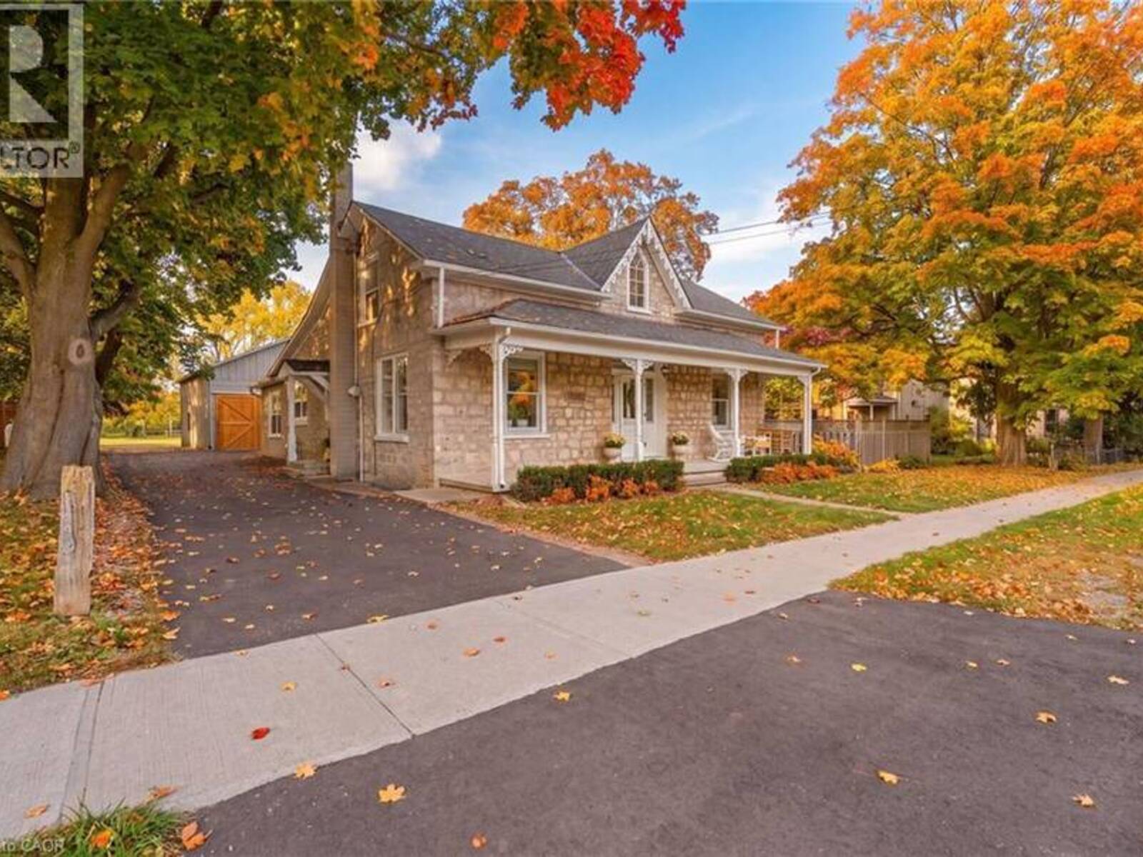 1264 OLD #8 Highway, Sheffield, Ontario L0R 1Z0