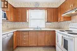 2117 MAPLEWOOD Drive | Burlington Ontario | Slide Image Eleven
