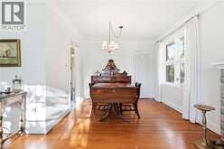 2117 MAPLEWOOD Drive | Burlington Ontario | Slide Image Eight