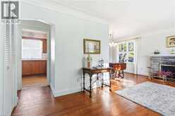 2117 MAPLEWOOD Drive | Burlington Ontario | Slide Image Nine