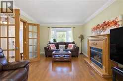 93 WELLANDVALE Drive | Welland Ontario | Slide Image Ten